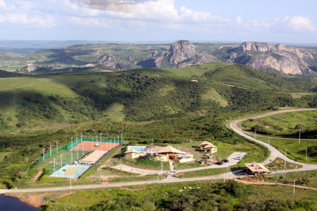 Serra de São Bento no Rio Grande do Norte, é um destino que foge do clichê das praias.
O local oferece um clima serrano, com temperaturas amenas e paisagens verdes.