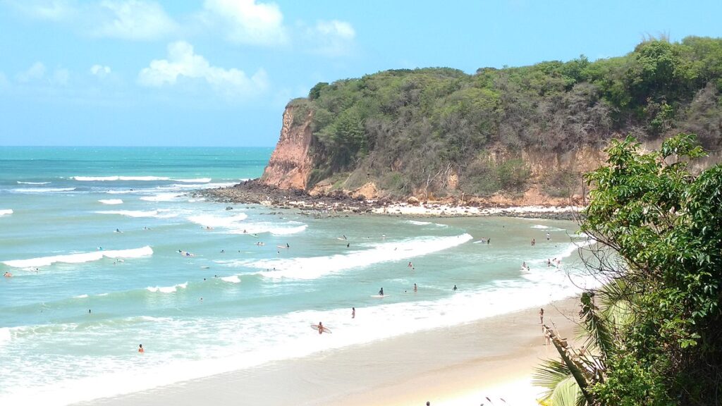 Pipa é uma das praias mais badaladas do Nordeste, 